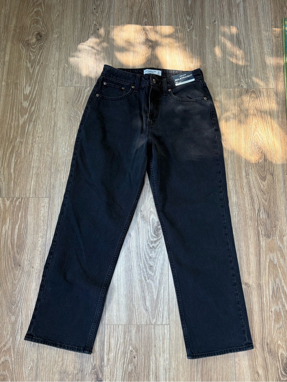 Abercrombie Curve Love high rise 90s straight Jean